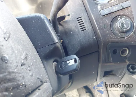 2014 Ford F-250 Lariat из США, поврежденный, VIN 1FT7W2BT6EEB17348